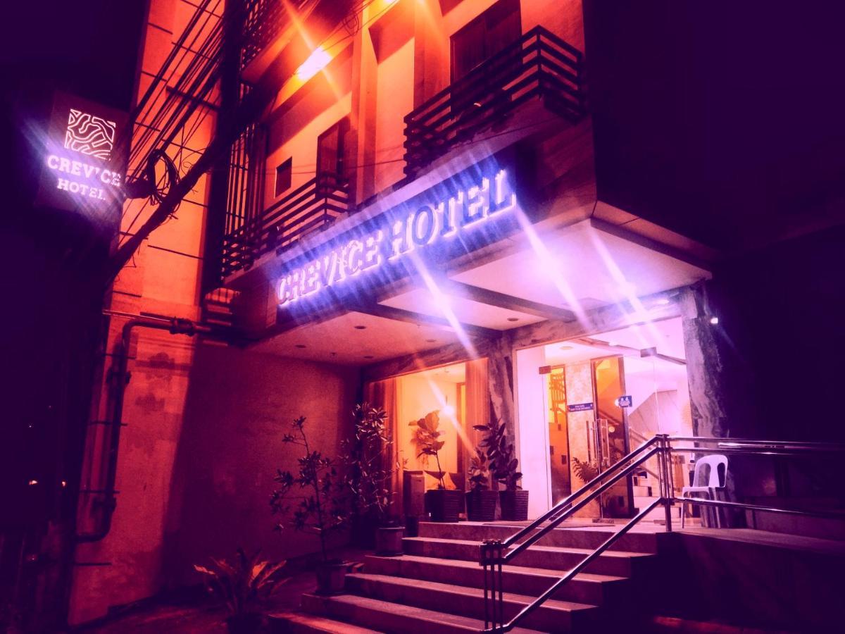 Crevice Hotel Davao City Buitenkant foto